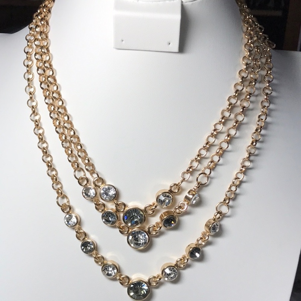Triple chain necklace, blue stones